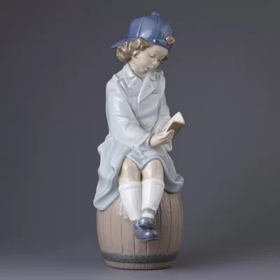 Винтажная фарфоровая статуэтка Испания Lladro NAO 1401 Book of Adventures Девочка с книгой