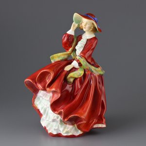 Винтажная фарфоровая статуэтка Англия Royal Doulton 1834 Top O' The Hill Дама в красном платье и шляпке
