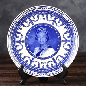 Винтажная тарелка Юбилей Королева Елизавета II Веджвуд Wedgwood Daily Mail Celebrate Golden Jubilee of Her Majesty Queen Elizabeth