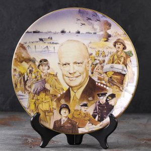 Винтажная тарелка Эйзенхауэр Вторая мировая война Hamilton Collection This Was Their Finest Hour Eisenhower Forward