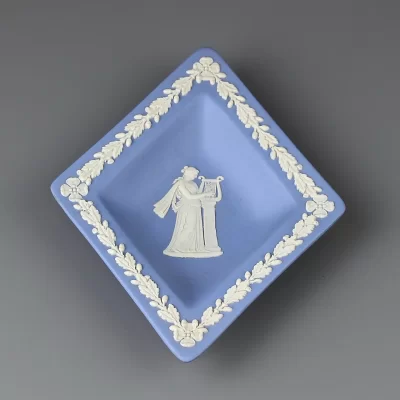 Винтажная тарелочка для мелочей Веджвуд Wedgwood Diamond Blue Jasperware Карточные масти