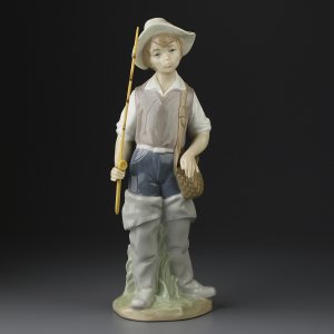 Винтажная фарфоровая статуэтка Испания Lladro 4809 Fisher Boy Мальчик рыбак с удочкой