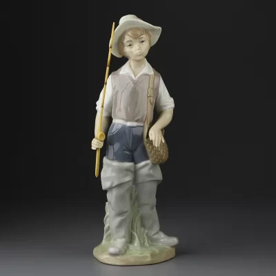Винтажная фарфоровая статуэтка Мальчик рыбак с удочкой Lladro 4809 Fisher Boy