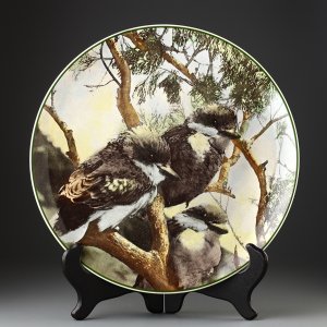 Тарелка винтажная декоративная настенная Англия Кукабары Птицы Royal Doulton Young Kookaburras