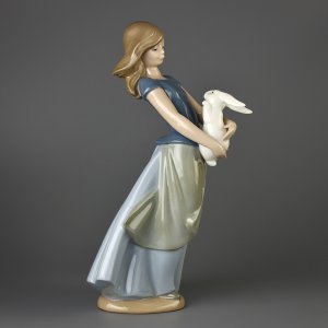 Винтажная статуэтка NAO (Lladro) Девушка с кроликом