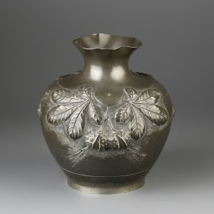 Винтажная оловянная ваза Etains