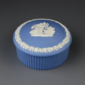 Винтажная шкатулка Веджвуд Голубой бисквит Яшма Wedgwood Blue Jasperware