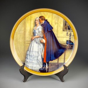Винтажная декоративная тарелка Knowles "The Unexpected Proposal" Неожиданное предложение