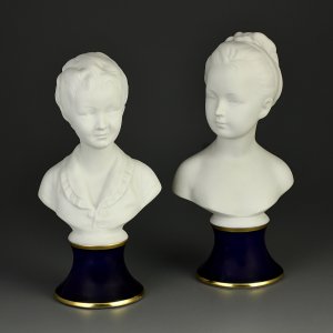 Винтажная пара фарфоровых бюстов Луизы и Александра Броньяр Limoges Лимож