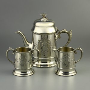 Винтажный английский чайный сет из трёх предметов (чайник, кувшин для молока, сахарница) Fine English Pewter