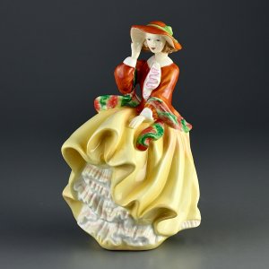 Винтажная фарфоровая статуэтка Англия Royal Doulton 4839 Pretty Ladies Abigail Эбигейл
