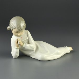 Винтажная фарфоровая статуэтка Испания Lladro NAO Girl Praying Девочка молится