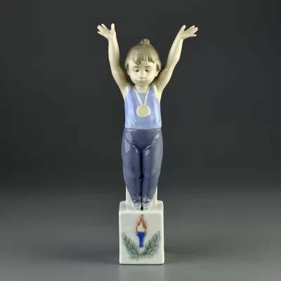 Винтажная фарфоровая статуэтка Испания Lladro 5871 Olympic Champion Олимпийский чемпион