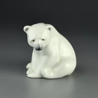 Винтажная фарфоровая статуэтка Испания Белый медведь Lladro 1209 Seated Polar Bear