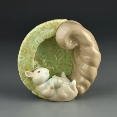 Винтажная фарфоровая статуэтка рамка Испания Белка Lladro 8069 Squirrel Natural Frame