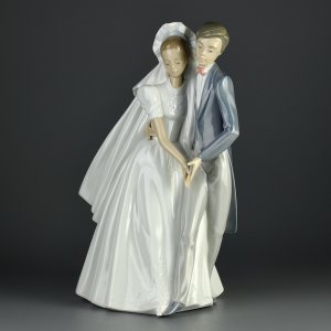 Винтажная фарфоровая статуэтка Свадьба Жених и невеста Испания Lladro NAO 1247 Unforgettable Dance