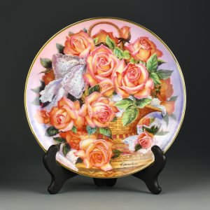Тарелка винтажная декоративная настенная Фарфор Англия Цветы Розы Franklin Mint Princesse de Monaco Rose Plate