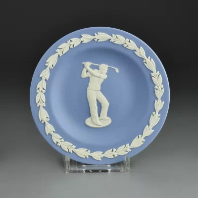 Винтажная декоративная тарелочка Wedgwood Гольфист