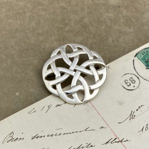 Винтажная серебряная брошь в кельтском шотландском стиле
