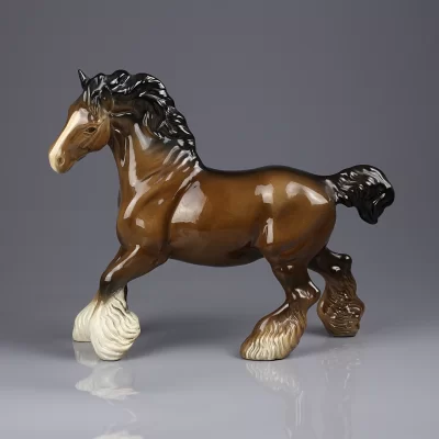Винтажная фарфоровая статуэтка Лошадь Шайр Англия Beswick Gloss Cantering Shire Horse